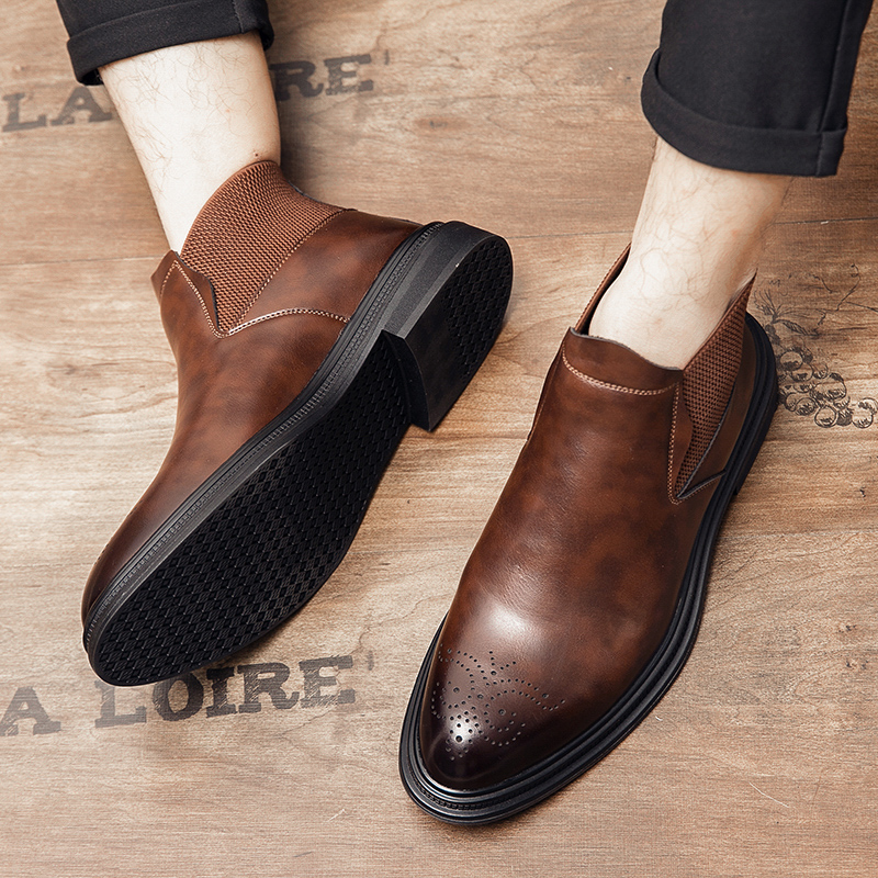 Men Formal Wear Top - รองเท้าหนังหุ้มข้อสูงเป็นรองเท้าอเนกประสงค์สำหรับผู้ชาย รองเท้าสไตล์บริติชย้อนยุคแบบโบรกสำหรับธุรกิจ และรองเท้าลำลองสำหรับวัยรุ่นที่สวมใส่ในโอกาสทางการและเทรนด์แฟชั่น
